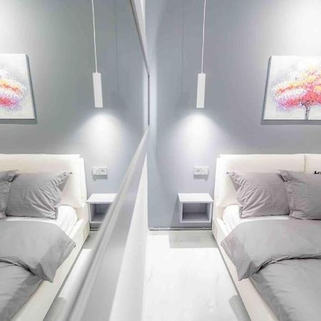 Lux Seaside Apartment By Volos Hospitality Exteriör bild