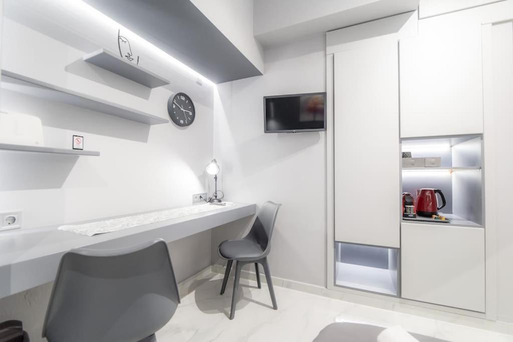 Lux Seaside Apartment By Volos Hospitality Exteriör bild